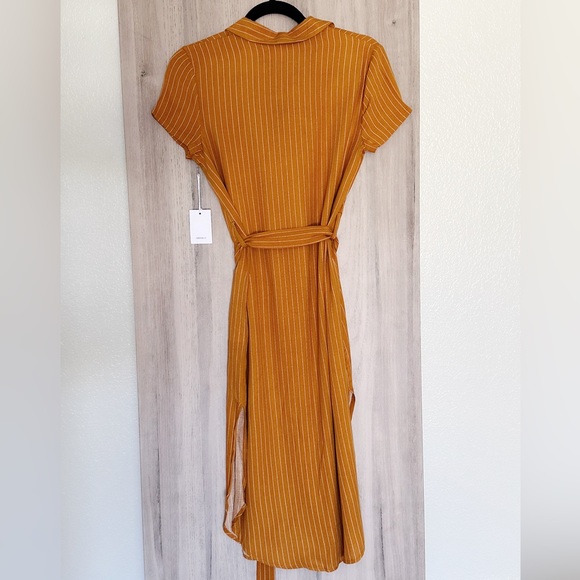 FOREVER 21 Contemporary Dress - Picture 3 of 4